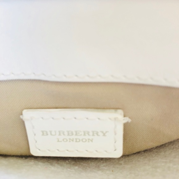 Burberry - Picture 4 of 4